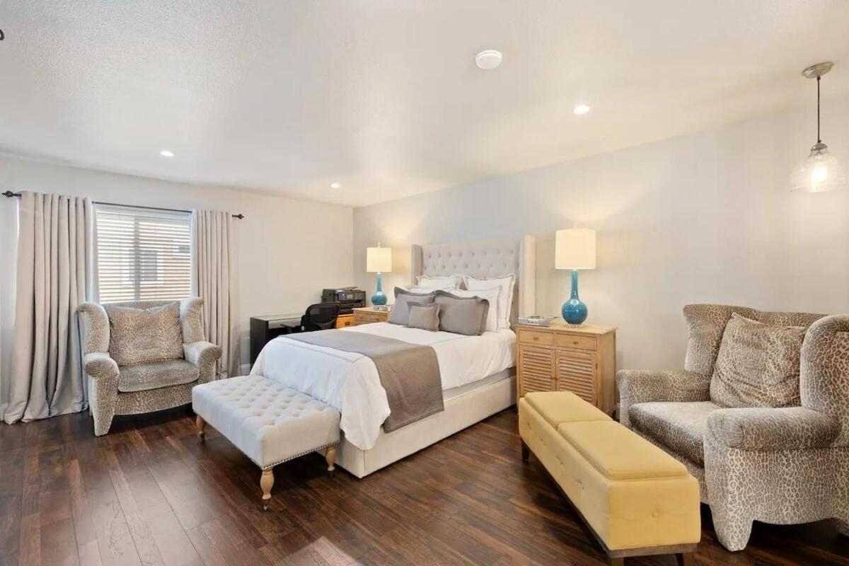 Elegant Beach Living, Just Blocks To The Sand Huntington Beach Eksteriør billede
