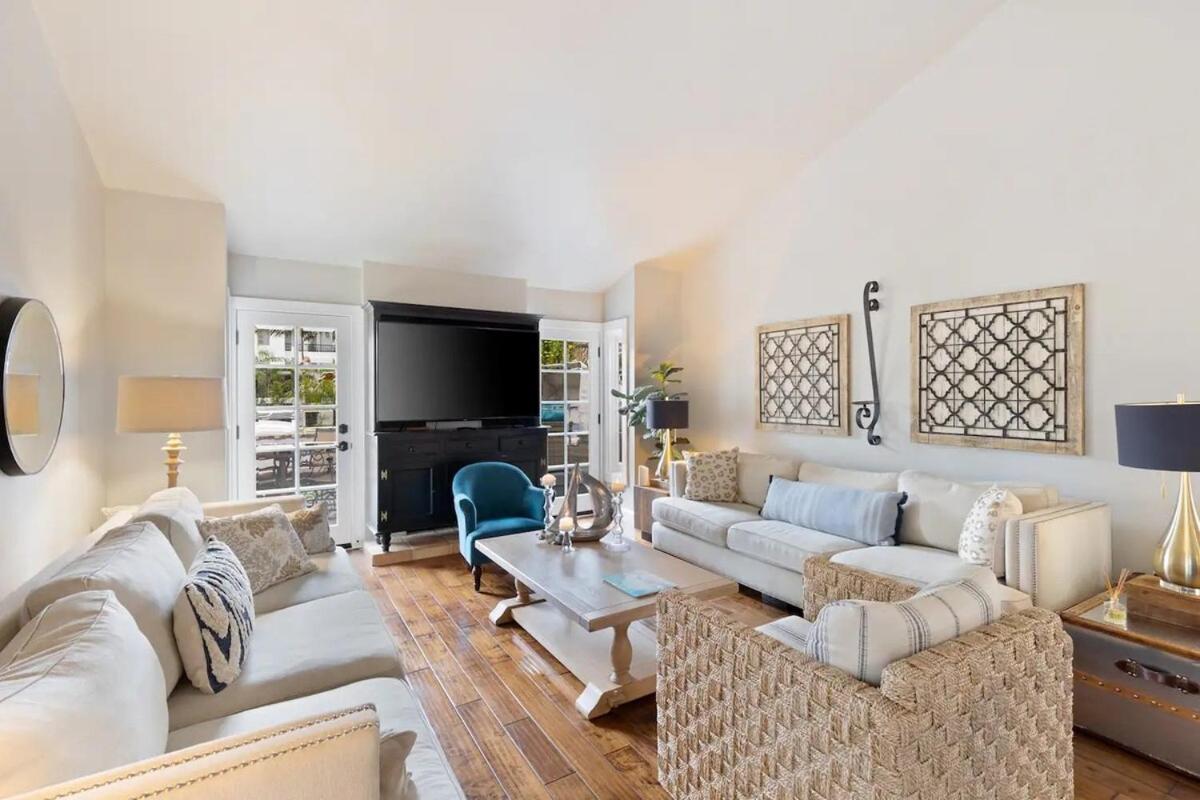 Elegant Beach Living, Just Blocks To The Sand Huntington Beach Eksteriør billede